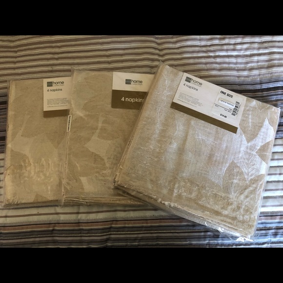 Twelve 18x18 Pearl Color Fabric Napkins with Leaf Motif - Picture 3 of 5